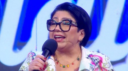 Vanessa Daroch se luce cantando "Corazón Mágico" de Dyango en el Karaoke Recargado de Dale Play