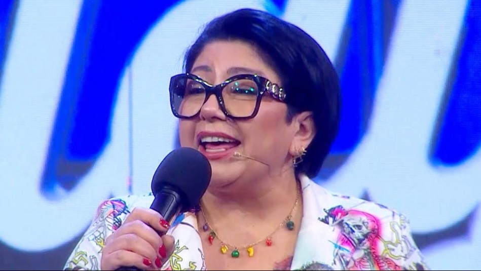 Vanessa Daroch se luce cantando 'Corazón Mágico' de Dyango en el Karaoke Recargado de Dale Play