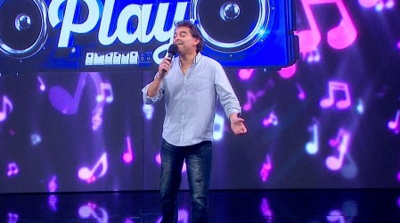 ¡Atención, niños! Sebastián Jiménez intepreta "Y volveré" de Los Ángeles Negros en Dale Play