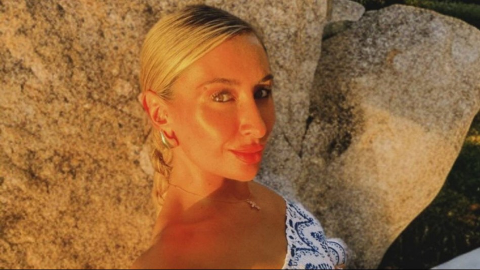 Vestidos elegantes y un bikini tejido: Las propuestas de estilo de Camila Andrade en su viaje por Italia