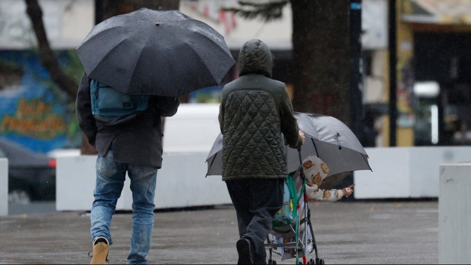 ¿Lloverá el Día del Padre? Anticipan probables precipitaciones en Santiago