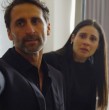 En el capítulo 322 de El Jardín de Olivia, Luis Emilio estaba encerrado con Mariana en el hotel, hasta que Franco apareció para rescatarla.
