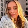 En su vuelo hacia la ciudad de Guadalajara, Kika Silva compartió en una historia de Instagram cómo realizó su rutina de skincare en el baño del avión