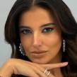 Yamila Reyna arma un look selvático pero con estilo gracias a una estratégica elección de accesorios y prendas