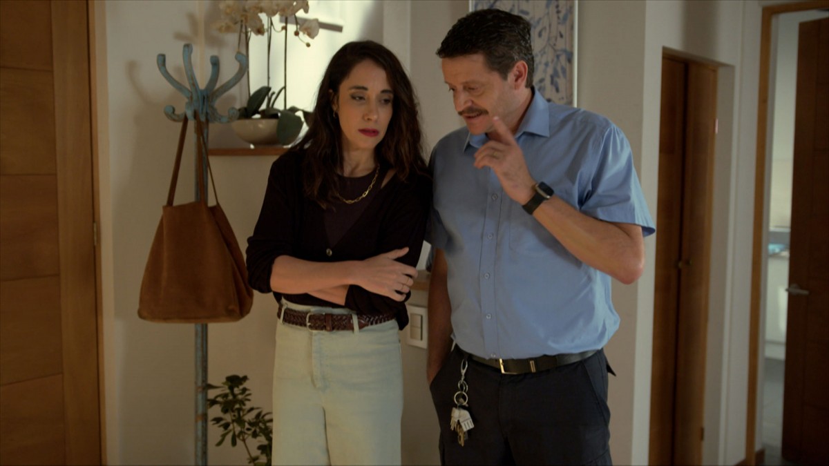 Gustavo will reveal to Tere his suspicions about Thomas' father in Chapter 152 of the Meeting of Overcome