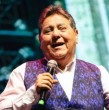 Tres meses después de la muerte de su esposa, Juan Carlos Donoso cuenta cómo supera su duelo a través del amor de sus hijos y de su trabajo como el Guatón de Los Atletas de la Risa