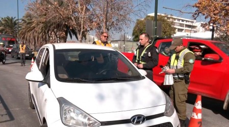 Sorprenden a conductor extranjero sin documentos en fiscalización: Jamás ha obtenido licencia de conducir