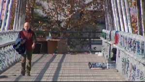 De ícono turístico a foco de rucos y delincuencia: El abandono que afecta al histórico Puente Huérfanos