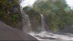 Intenso temporal provoca derrumbe y mantiene cerrada la ruta entre Puerto Varas y Petrohué
