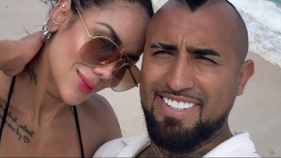 'Te amo': Arturo Vidal disfruta de unas paradisíacas y románticas vacaciones junto a Sonia Isaza en Colombia