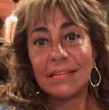 Helhue Sukni recibió elogios luego del estreno de su nuevo programa en YouTube, donde su look causó impacto.
