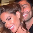 La historia de amor de Gala Caldirola y Luis Jiménez parece ser un cuento de hadas, y es que los tortolitos no esconden su pasión en ningún momento del día.