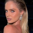 Inna Moll compartió antiguas fotos familiares para despedir a su abuelo, quien padecía de Alzheimer y había conmovido con un tierno video en diciembre
