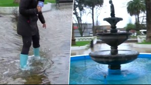 'Pareciera que estamos en una laguna': Así luce la Plaza de Armas de Parral tras intensas lluvias