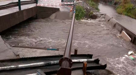 Canal Santa Marta amenaza con desbordarse en Maipú tras intensas lluvias