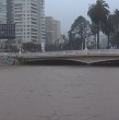 El sistema frontal no le da tregua a la zona central de nuestro país y la quinta Región también se encuentra en alerta por la crecida del estero Marga Marga, en Viña del Mar.