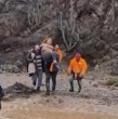 Un emotivo reencuentro se vivió cuando una vecina desaparecida fue encontrada por quienes habían formado un operativo para encontrarla en Vallenar.