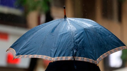 Confirman el regreso de la lluvia a Santiago: Este día se registrarán precipitaciones