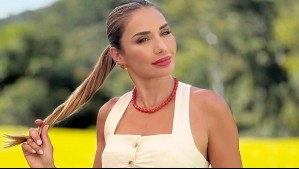 Carolina de Moras apostó por un impactante vestido amarillo para la semifinal de Miss Universo Chile