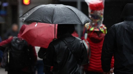 Nuevo sistema frontal llega a Santiago: A esta hora se intensificarán las precipitaciones en la capital