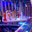 En la semifinal de Miss Universo Chile, las 20 participantes deslumbraron y se lucieron con el desfile en traje de gala.