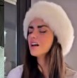 Emilia Dides dio una muestra de su talento vocal con una sentida interpretación dedicada a su abuela, con la que dejó impactado a Sammis Reyes, su pareja y padre de su hija.