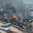 Conoce acá detalles del incendio que afecta a una empresa de productos químicos en Quilicura.