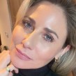 Gissella Gallardo preocupó a sus seguidores tras compartir en redes sociales una imagen desde una camilla clínica, donde dejó claro que atraviesa un complicado momento de salud.