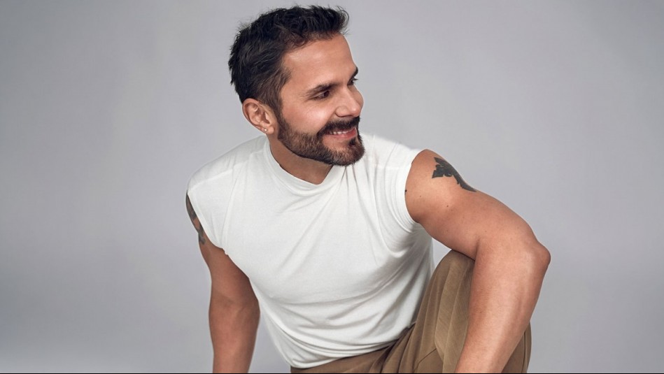 Álvaro Ballero compartió foto familiar de su cumpleaños junto a su melliza: 'Con nuestros viejitos'