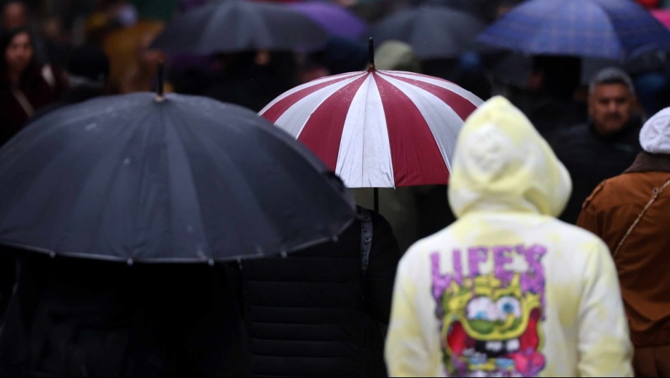Lluvia por tres días y tormentas eléctricas: Así será el nuevo sistema frontal que llegará a Santiago