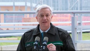Presidente Kast destaca traslado de reos a cárcel de Talca y anuncia 'cambio de mano' en política carcelaria