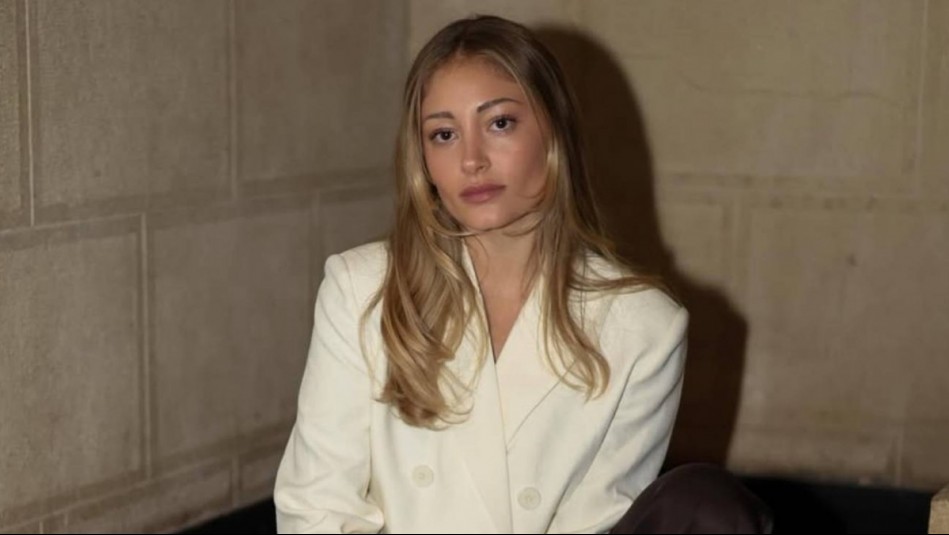 'Sofisticada y al mismo tiempo sencilla': Así luce Florencia Araneda una especial prenda heredada de su madre