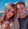 Por medio de su cuenta de Instagram, Camila Andrade mostró la divertida celebración de su compromiso con Jorge Yunge junto a sus más cercanos.