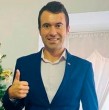 La vida de Max Mellado, uno de los líderes de la revolución pingüina, cambió radicalmente luego de superar adicciones.