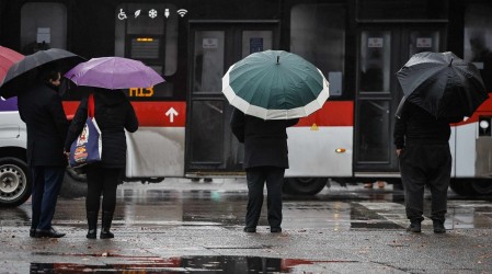 Será por casi una semana: Adelantan cuándo volverían las lluvias a Santiago