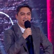 En este tercer capítulo de Coliseo, el jurado invitado fue el comediante Sergio Freire, quien comenzó el programa con una hilarante rutina de stand-up.