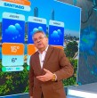Conoce acá qué es el viento catabático que afecta a Santiago este martes.