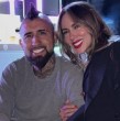 Así disfrutan Arturo Vidal y su polola Sonia Isaza un escape a las blancas nieves de la cordillera chilena