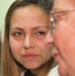 En este nuevo capítulo de Carmen Gloria: Fuerte y Claro, Camila Lara le pide ayuda a sus hermanos para cuidar de su madre postrada.