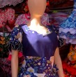 A poco más de dos semanas para Fiestas Patrias, son cientos de chilenos y chilenas que realizan las últimas compras, siendo el barrio Meiggs el destino preferido.