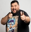 Otakin agranda la familia que conforma con su esposa Isabel Castillo, y su hija. Así dieron la noticia