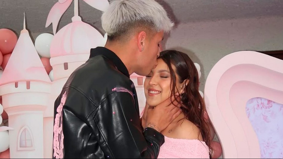 Ak4:20 llena de amor a Ignacia Antonia con tierno saludo después de su cumpleaños: 'La mujer más hermosa'