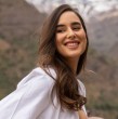 Melisa Noto demostró en su reciente salida con Pangal Andrade cómo un look totalmente negro se puede elevar con un blazer.