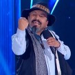 En este capítulo de Coliseo, El Jacinto de Olmué presentó una rutina cargada de humor en la que abordó, con particular estilo, los cambios que experimentan los hombres con el paso de los años.