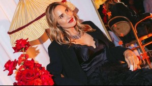 'Una obra de arte': El impactante look dorado de Angélica Castro en la gala de los Premios Emmy en Los Ángeles