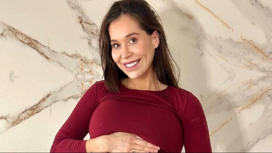 Vale Roth muestra su pancita de embarazada en bikini y con humor: 'Presumiendo mi cinturita de 60'