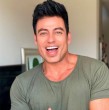 El bailarín brasileño Bruno Zaretti se llenó de aplausos en redes sociales tras ofrecer a Agapita, su asesora de hogar, un tratamiento dental.