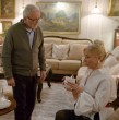 En el capítulo 32 de La Baronesa, Emilia quería saber si su abuela hablaba en serio sobre entregar la casa, pero antes de que Aurora pudiera responder, Roberto apareció y les exigió saber a qué se referían.