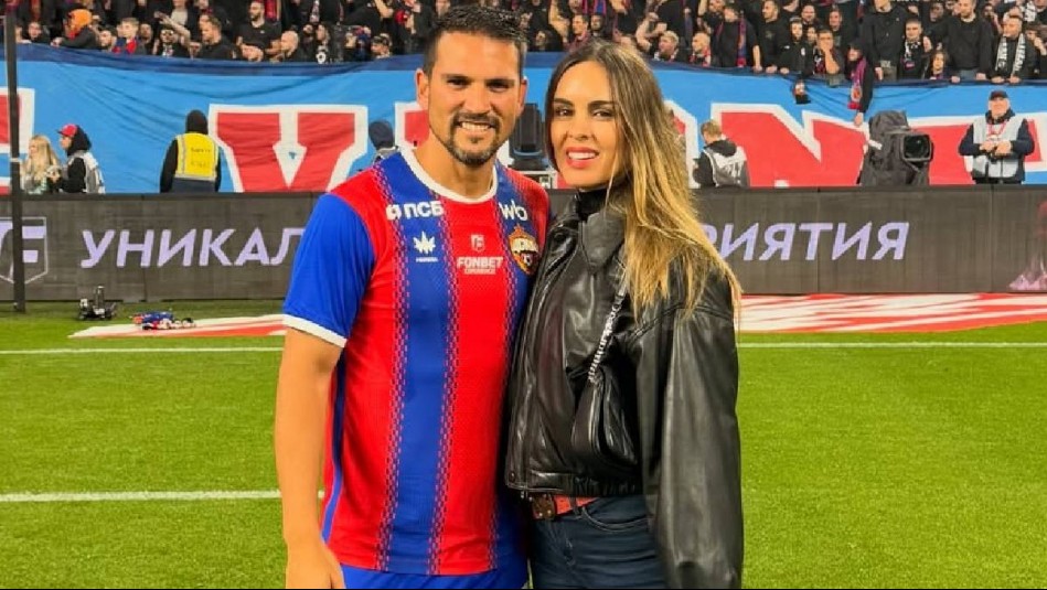 Decretó su regreso y lo cumplió: Maura Rivera recrea emotiva selfie en Moscú con Mark González 16 años después