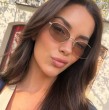 A través de su cuenta de Instagram, Catalina Vallejos compartió una serie de fotos en las que luce un sensual bikini mientras manifiesta días soleados para Santiago.